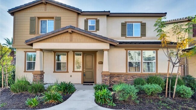 Building Photo - 4959 Camarillo Ln