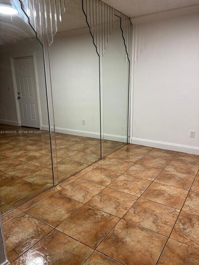 Building Photo - 2000 NW 119th St