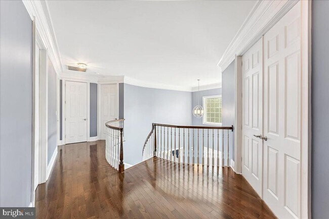 Building Photo - 5 Hibberd Rd