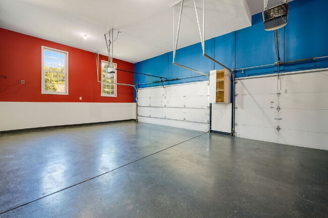 Building Photo - Spacious 5 Bedroom Home in Moseley – $3,800/mo