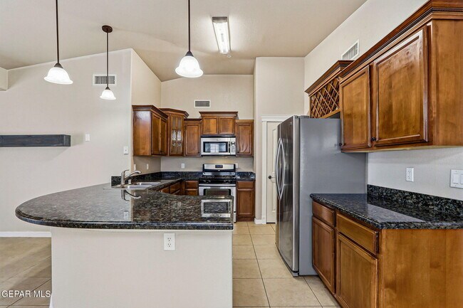 Building Photo - 14124 Honey Point Dr