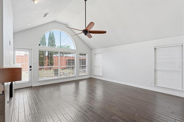 Building Photo - 2661 Redcedar Dr