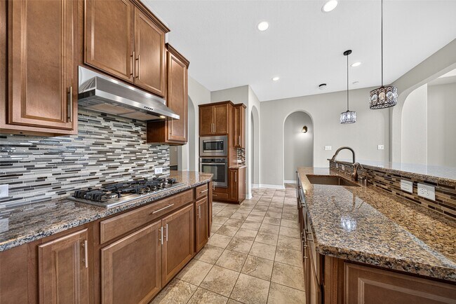 Building Photo - 26302 Misty Ember Ln