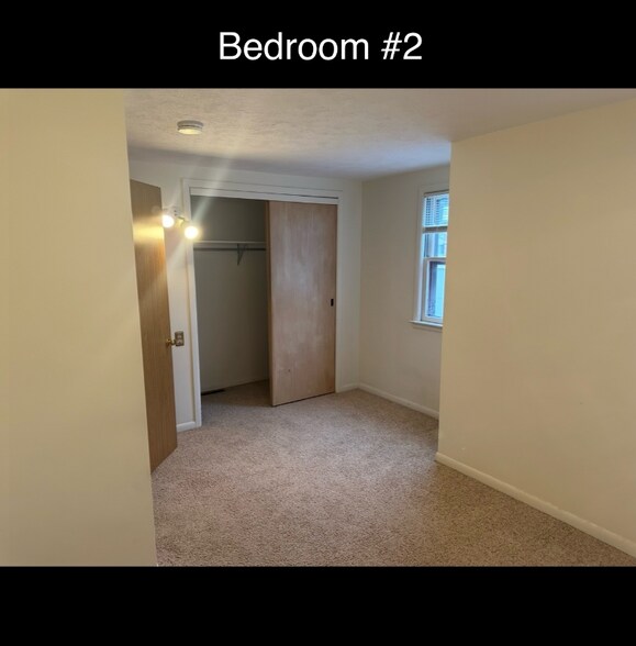 Building Photo - 850 Houseman Ave NE