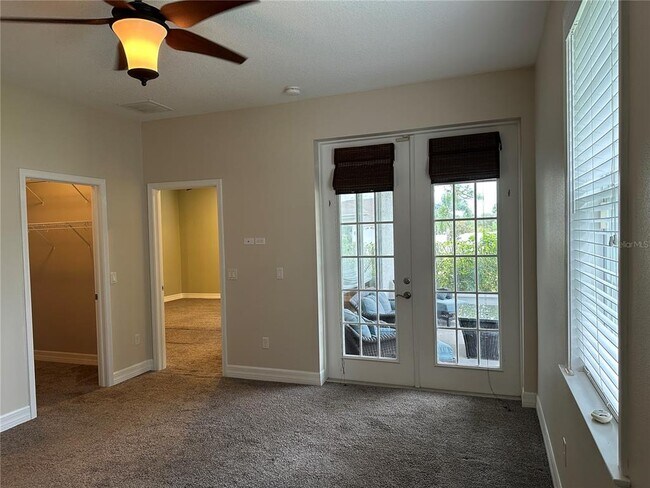 Building Photo - 117 Shore Dr Pl
