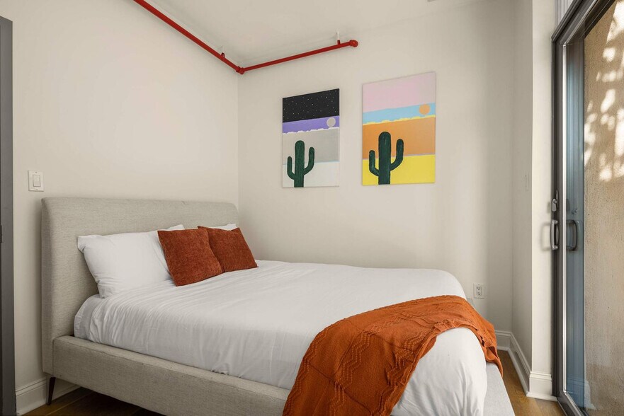 Building Photo - 140 Broadway-SI ID1298277P