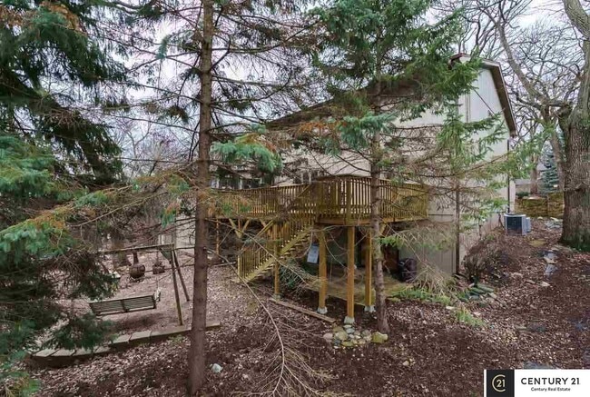 Building Photo - 845 Hidden Hills Dr