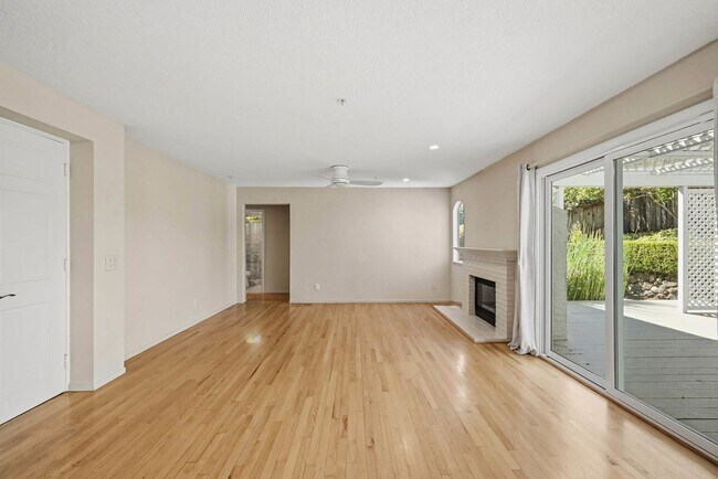 Building Photo - 4125 Fireside Ct