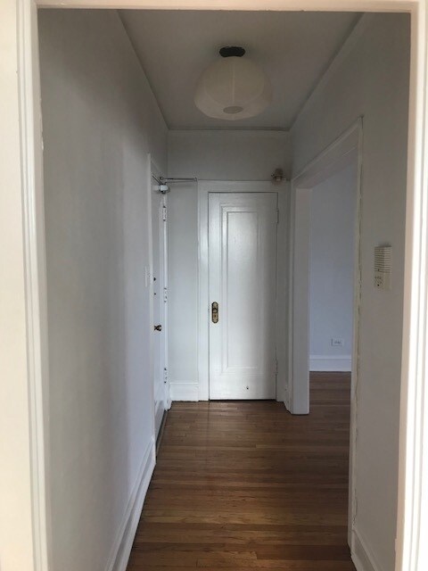 Building Photo - 534 Hinman Ave