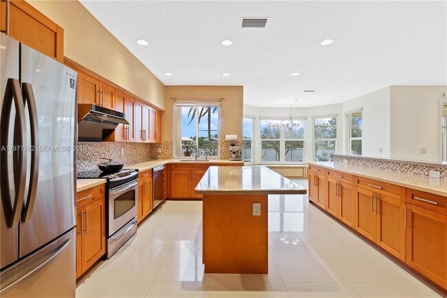 Building Photo - 10091 NW 7th St