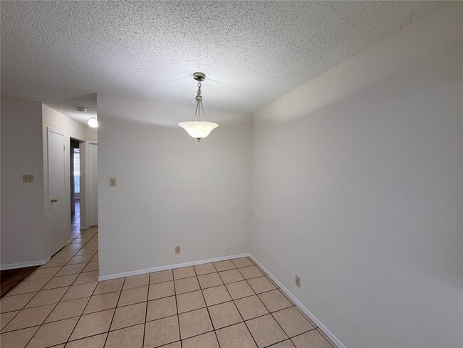 Building Photo - 2301 Whitlow Cove