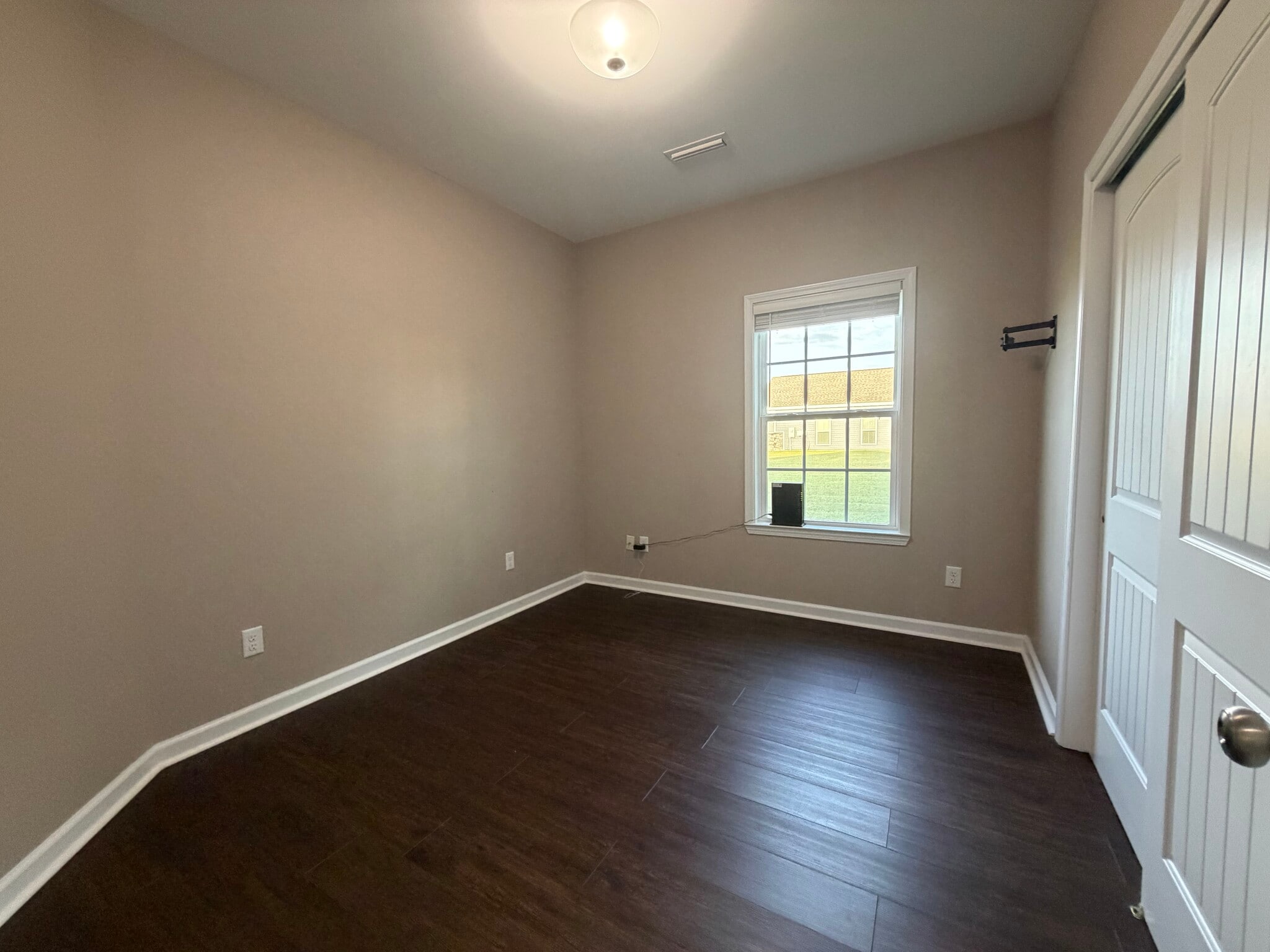 Building Photo - 137 Heyward Dr