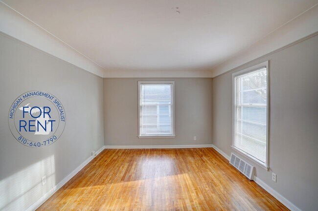 Building Photo - 708 Fremont St