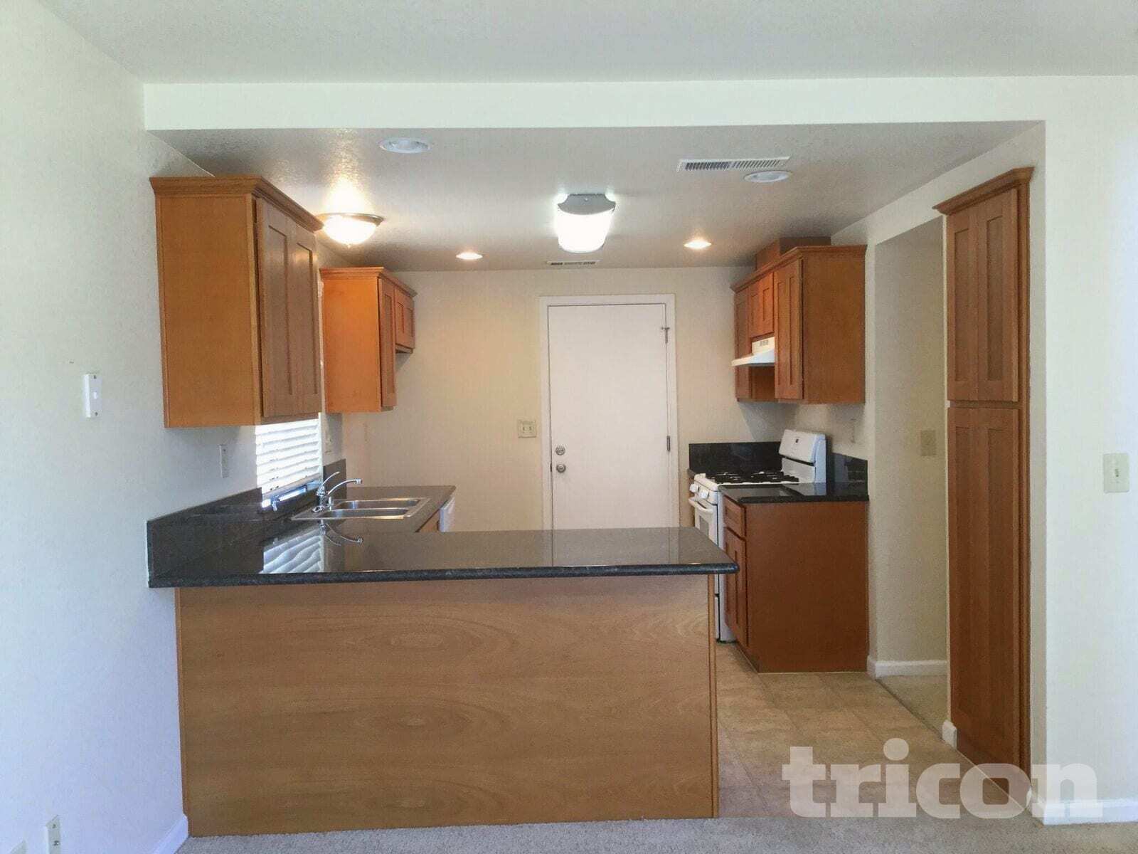 Building Photo - 844 Sage Dr