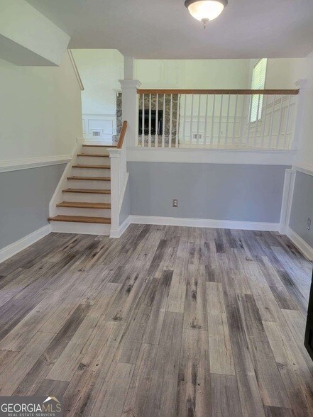 Building Photo - 487 Arbour Run