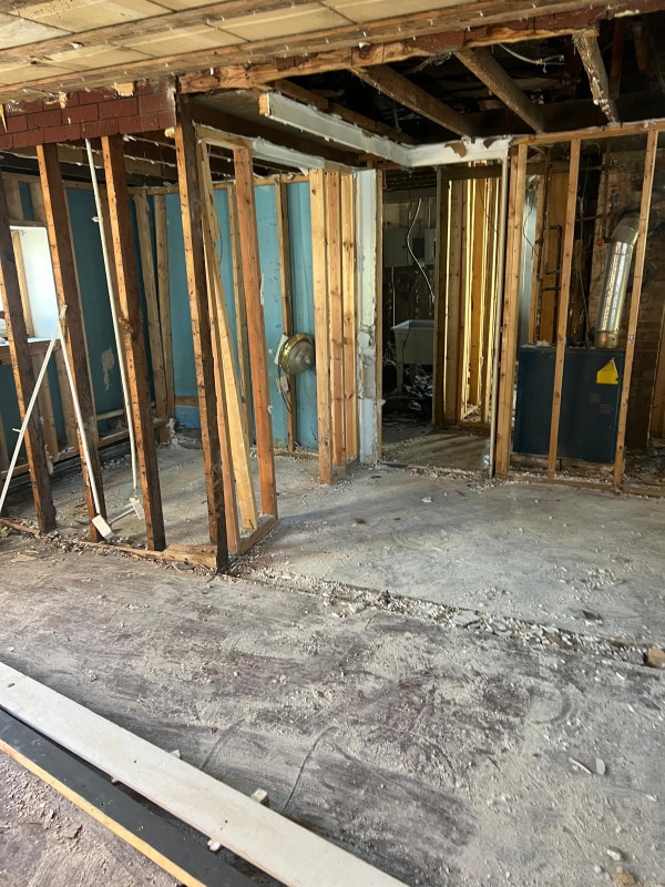 Building Photo - 16054 Cottage Grove Ave