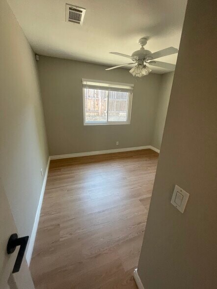 Building Photo - 514 Barnett Dr