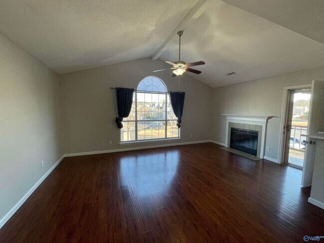 Building Photo - 341 Waters Edge Ln