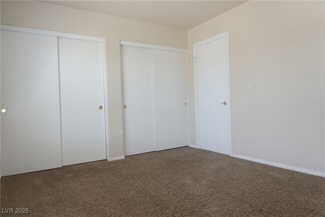 Building Photo - 5258 Cedar Bridge Ct