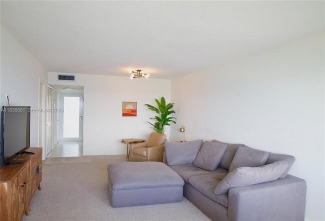 Building Photo - 1610 N Ocean Blvd