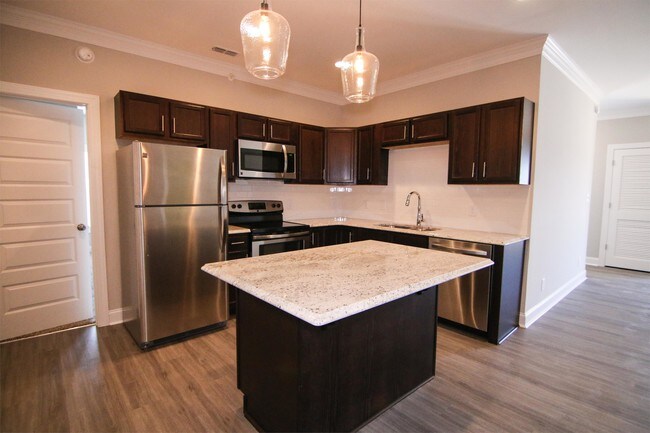 Building Photo - 105 Cornerstone St