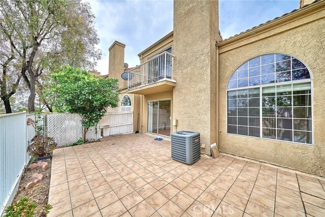 Building Photo - 2690 Vista Monte Cir