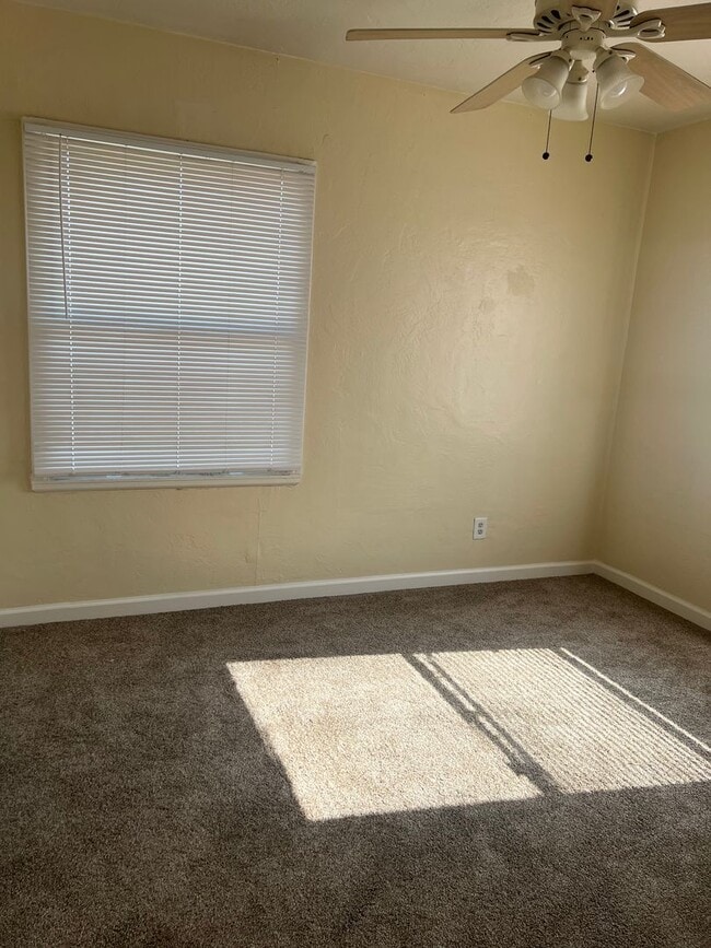 Building Photo - 2200 D St