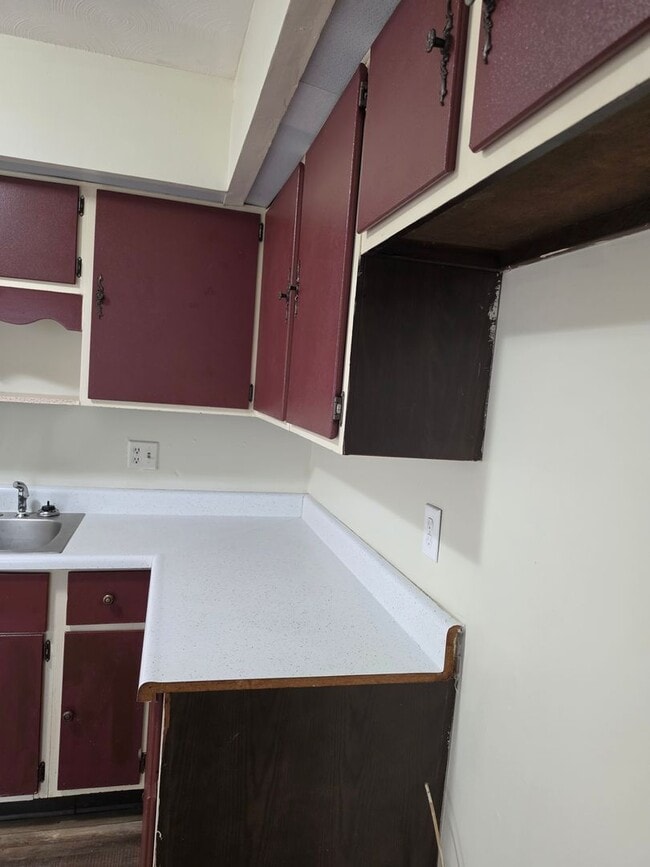 Building Photo - Charming, extremely clean 2 BR house in Shirley
