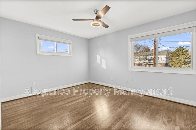 Building Photo - 3918 Usher Ave