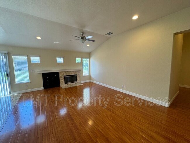 Building Photo - 2144 Gold Hollow Ct