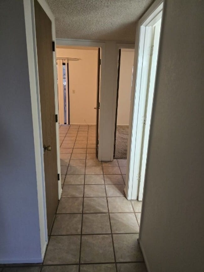Building Photo - TRIPLEX 2BD/1BA COMING SOON!!! SPACIOUS BACKYARD!!