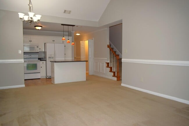 Building Photo - 106 Grove Landing Ct