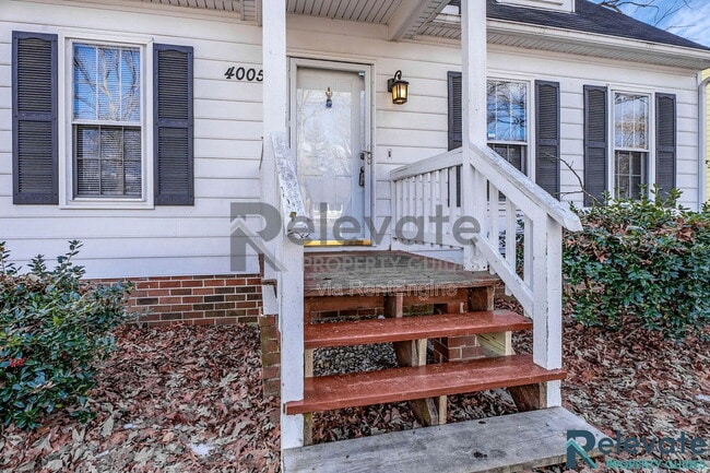 Building Photo - 4005 Peregrine Rd