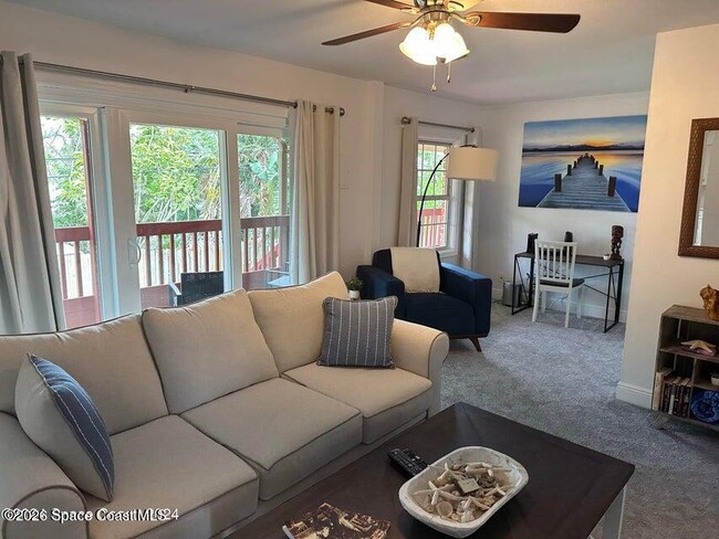 Building Photo - 911 S Colonial Ct