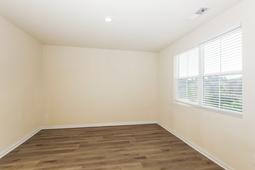 Building Photo - 203 Hamilton Pointe Dr