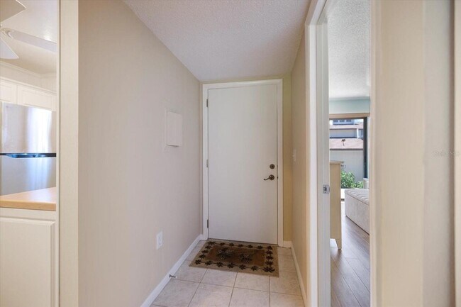 Building Photo - 898 Bird Bay Way