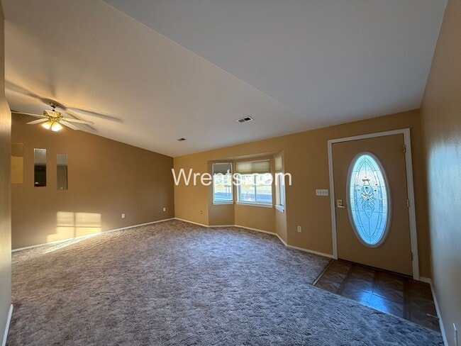 Building Photo - Welcome to this charming 2 bed, 2 bath rancher in Airway Heights!