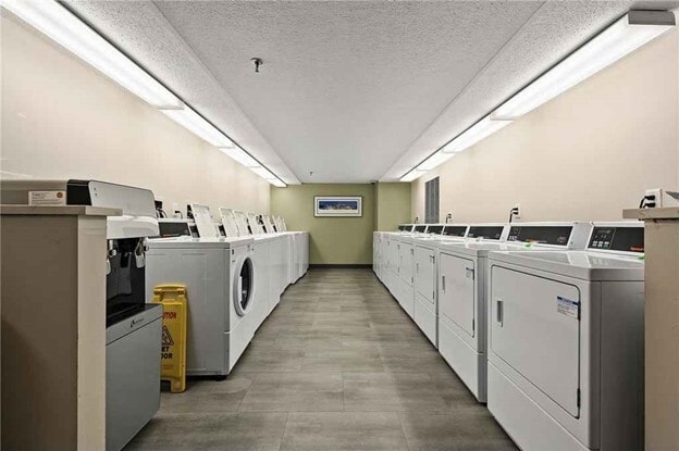 Building Photo - 78 10th St E