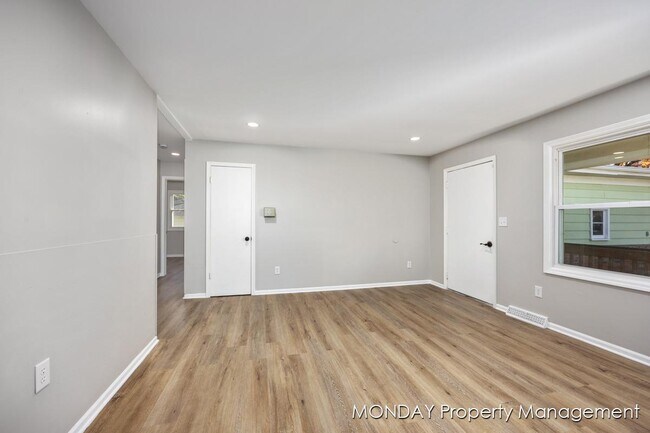 Building Photo - 945-947 Lancashire Ct - 947