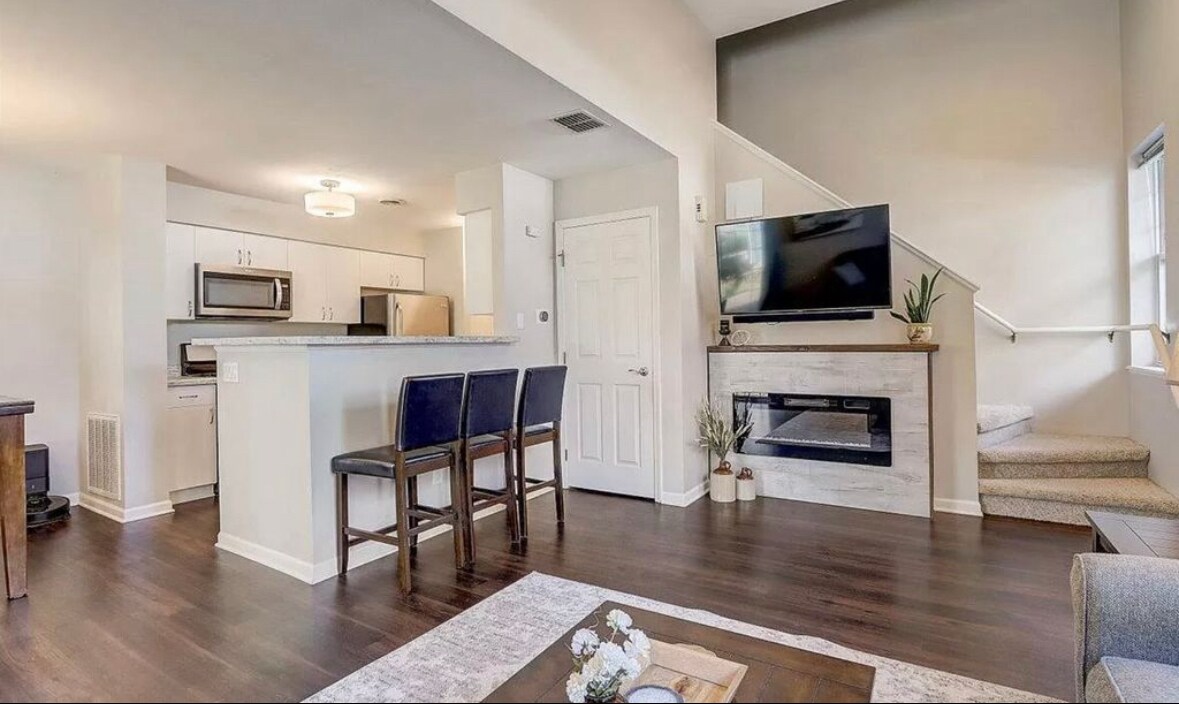 Building Photo - 2851 Holborn Cir