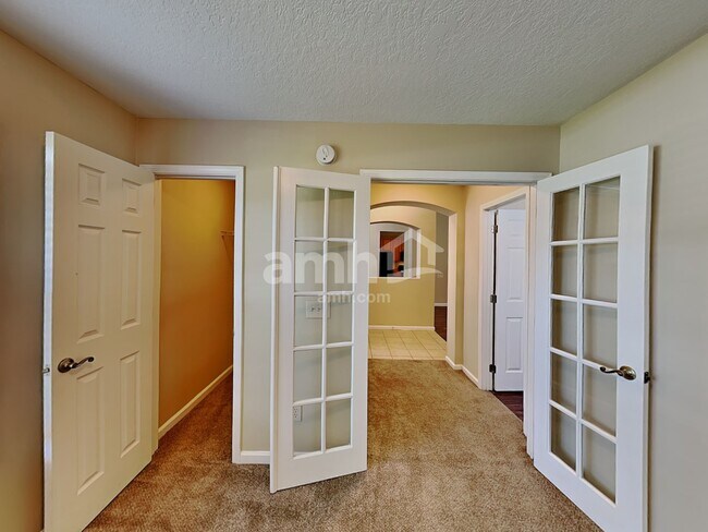 Building Photo - 1052 Deer Chase Drive