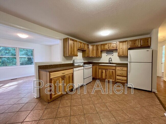 Building Photo - 45 High Meadow Rd