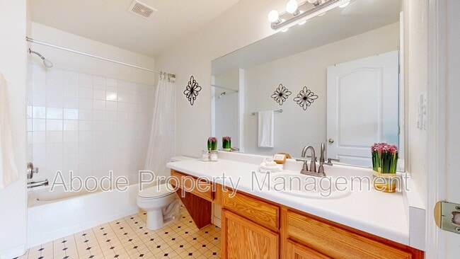 Building Photo - 6703 Antigua Dr