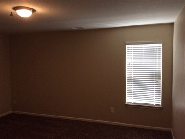 Building Photo - 5216 Grays Ridge Dr