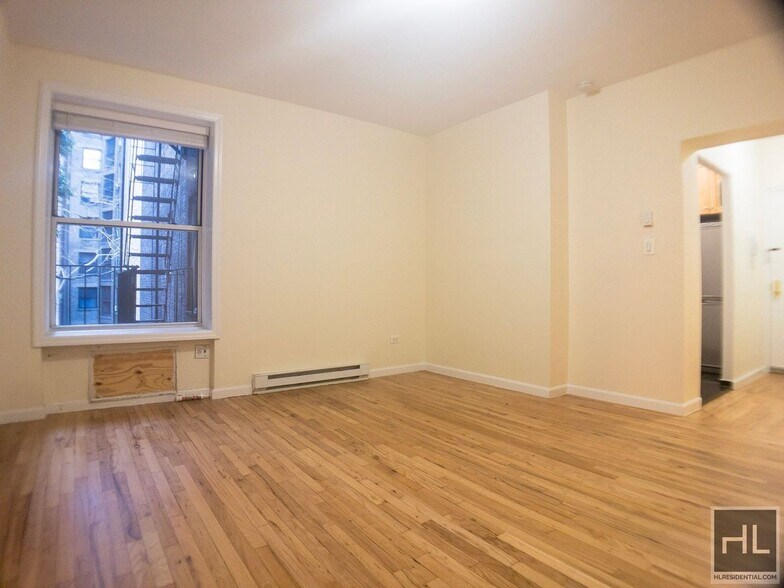 Primary Photo - WEST 73 STREET