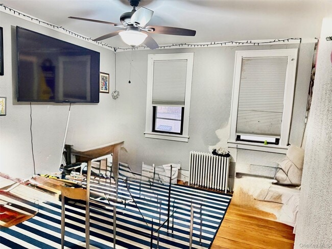 Building Photo - 433 4th St