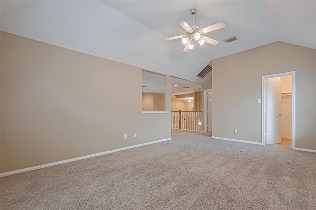 Building Photo - 2710 Five Oaks Dr