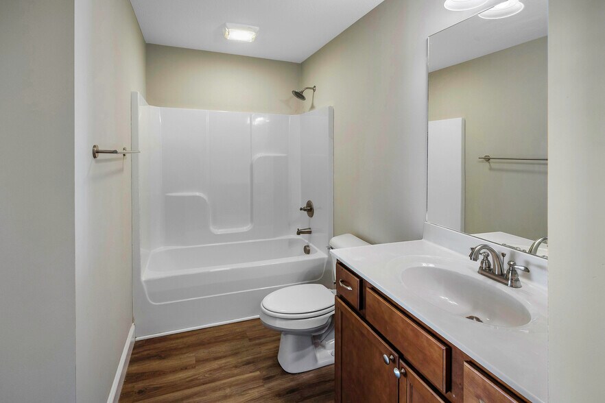 Building Photo - 5346 Dover Springs Way