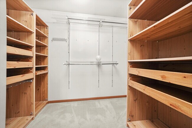 Building Photo - Modern 3-Bed, 2.5-Bath Townhome with Pond ...