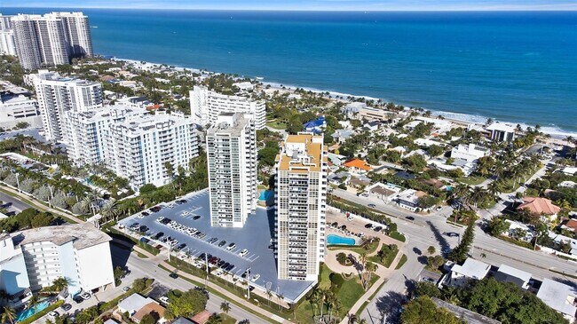 Building Photo - 2715 N Ocean Blvd